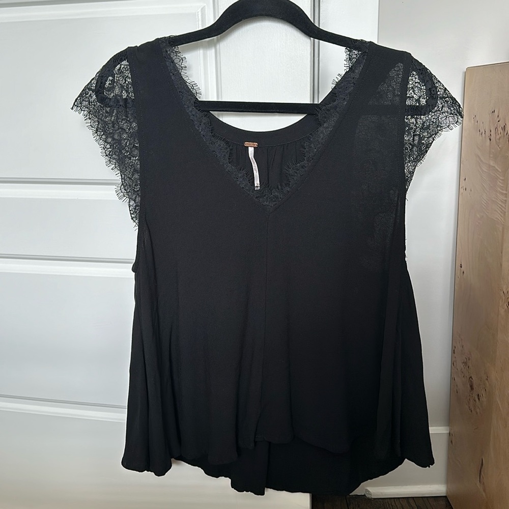Free People Lovin on you Lace Trim top sz M